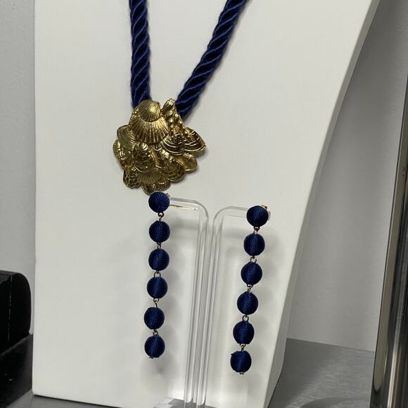necklace earrings Y2K gold tone shell pendant navy blue cord nautical jewelry - Picture 10 of 14